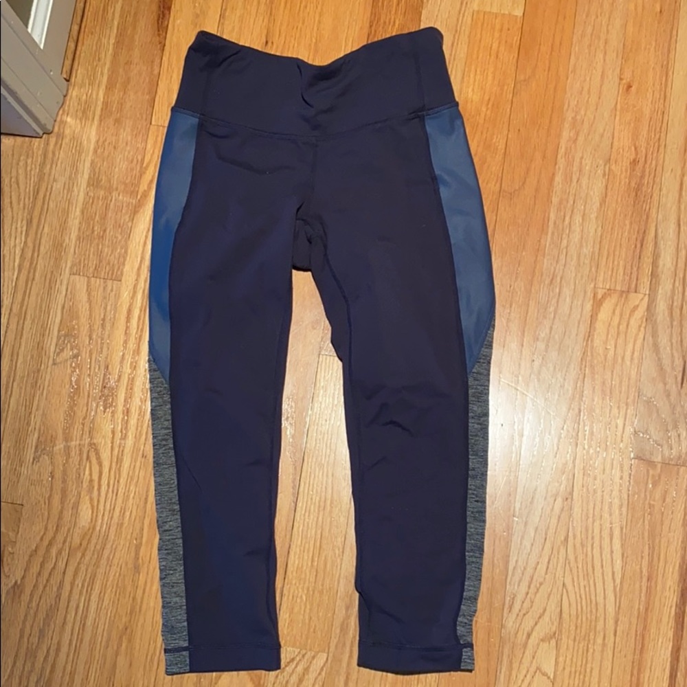 Athleta Cropped Leggings